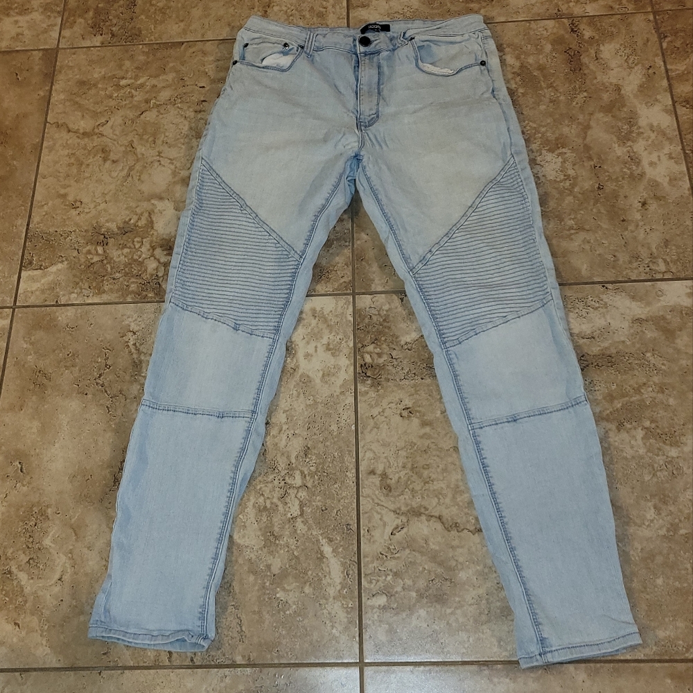 Jackson jeans size 34x30 color light blue